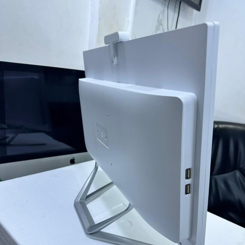 UN BRANDED ALL IN ONE CORE I3 8GB 500HDD