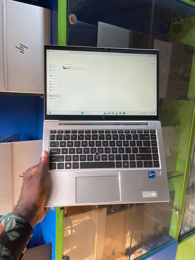 Hp elitebook 840 g8 core i5 16gb 256SSD