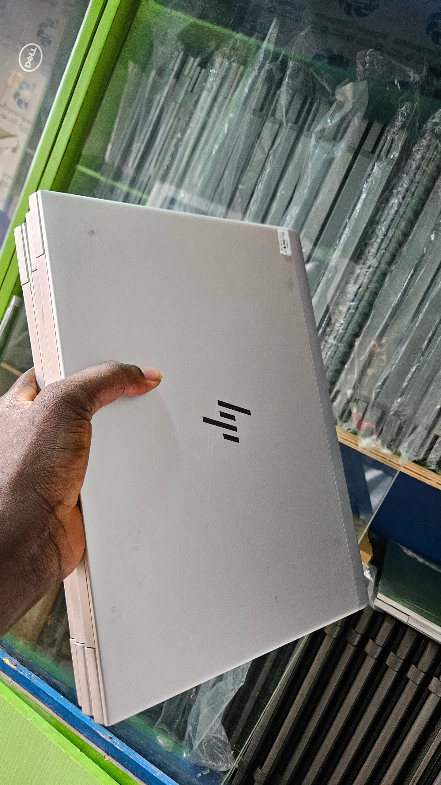 Hp elitebook 840 g6 core i7 8gb RAM 256SSD 8th gen