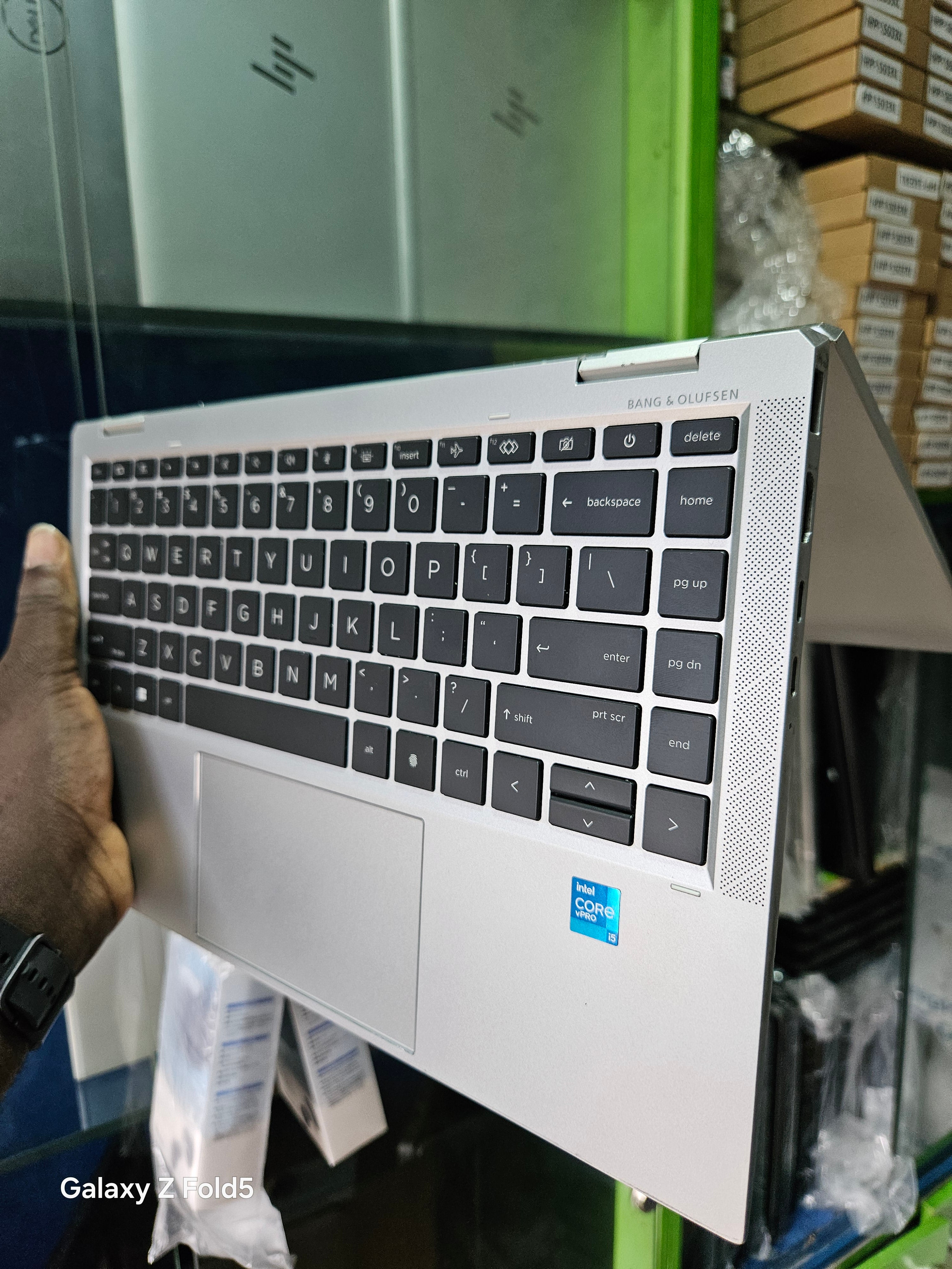 Hp elitebook 1040 g8 x360 i5 16gb 512ssd